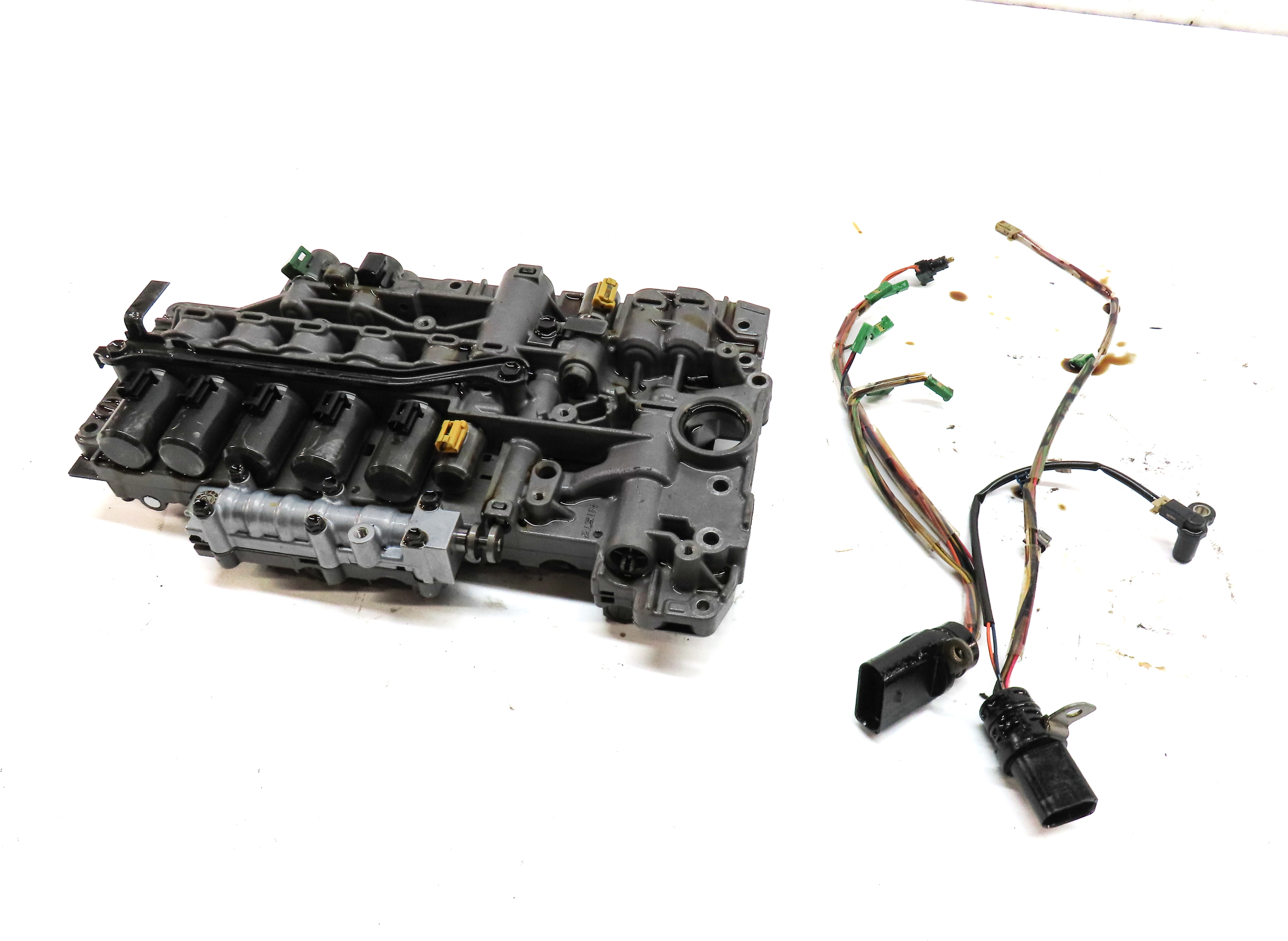 2011-2018 PORSCHE CAYENNE (958) S / GTS / BASE - AUTO TRANSMISSION VALVE BODY — exact item pictured